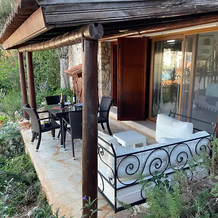 Olive Garden, Kalkan Clubpatara Vila