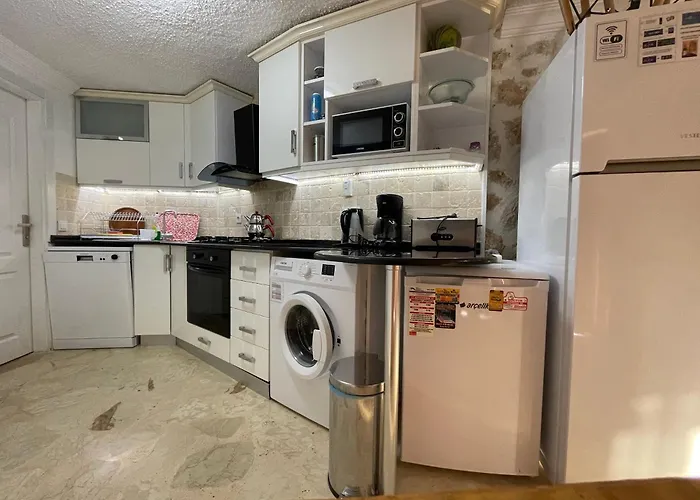 Βίλα Olive Garden, Clubpatara