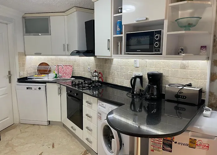 Villa Olive Garden, Clubpatara