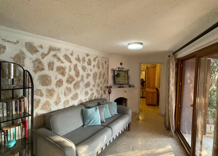 Olive Garden, Clubpatara Villa