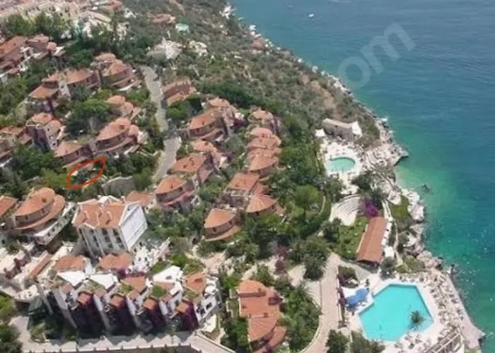 Villa Olive Garden, Clubpatara *